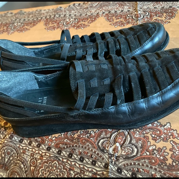 Stuart Weitzman Woven Flat Black Loafers, Slip-on Suede Mules, US 6.5/EU 37 - Picture 7 of 7